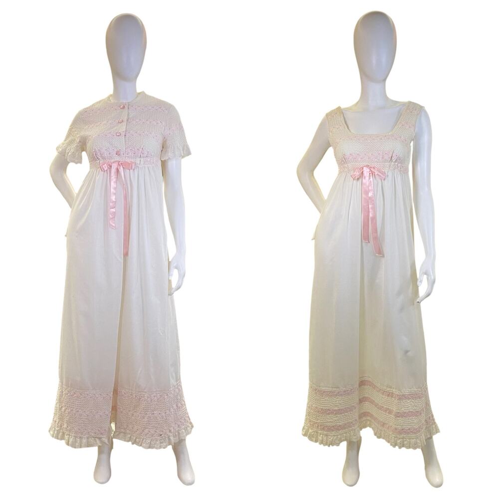 1950s Vintage Saramal Lingerie Peignoir Set | White Pink Eyelet Nightgown
